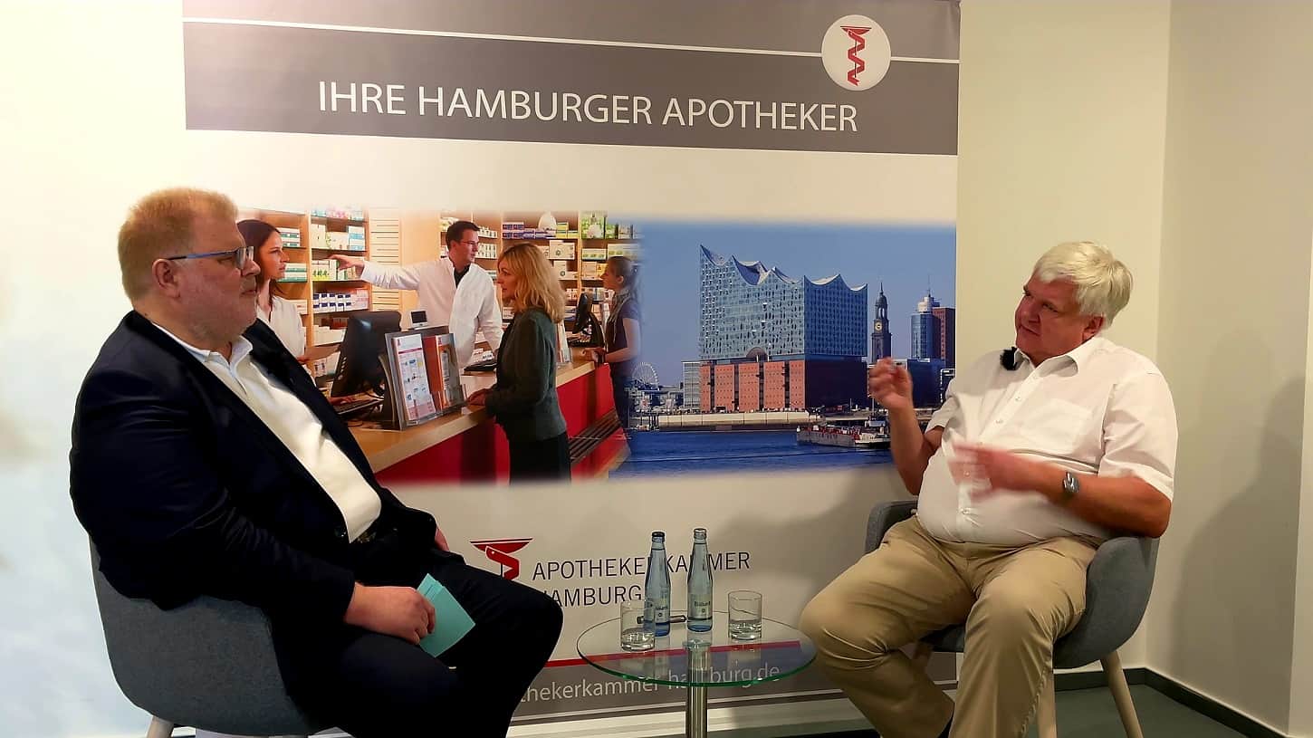 Thomas Flotow von Pflegen & Wohnen Hamburg im Videotalk mit Kai-Peter Siemsen über den Stolz, in der Pflege zu arbeiten